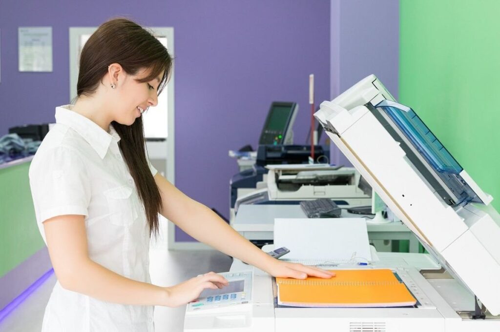 ¿Cuáles son algunos de los servicios que ofrece una Copistería? 1 ¿Cuáles son algunos de los servicios que ofrece una Copistería?